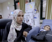 "كاميرا الكوفية" تنقل معاناة مرضى غسيل الكلى في مستشفى شهداء الأقصى بغزة