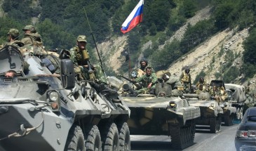 روسيا تبدأ مناورات عسكرية قرب أوكرانيا والقرم