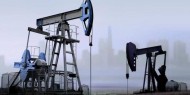 النفط يهبط بعد ارتفاع قياسي وسط قلق أوبك